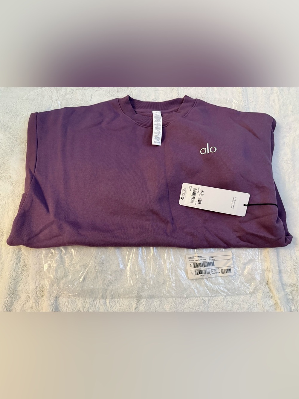 Alo Accolade Crewneck Pullover Sweatshirt in Plum Kiss Size Large NWT - Picture 2 of 6